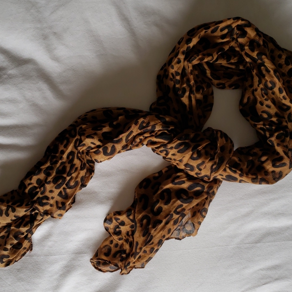 Brown/Black Cheetah Scarf